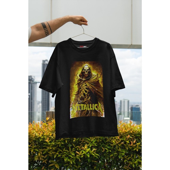 Band rock T-shirt | Vintage Metallica Band T-Shirt | 90s Heavy Metal Graphic Tee - Picture 4 of 10